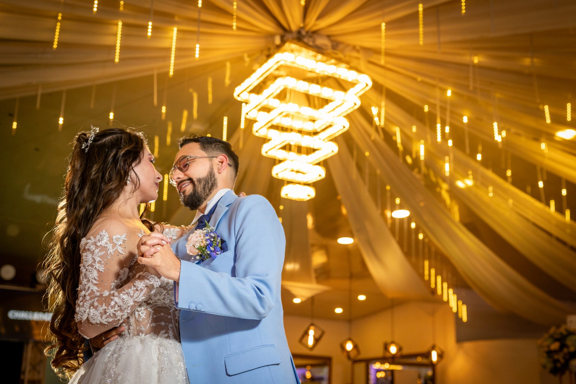 Proyección de fotos en vivo durante la celebración de boda, FORAVEL